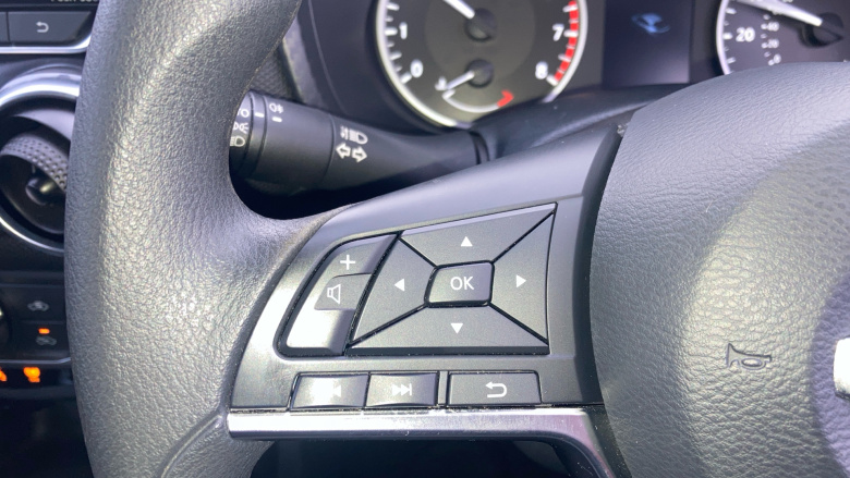 Nissan Juke 1.0 DiG-T 114 Acenta 5dr Petrol Hatchback